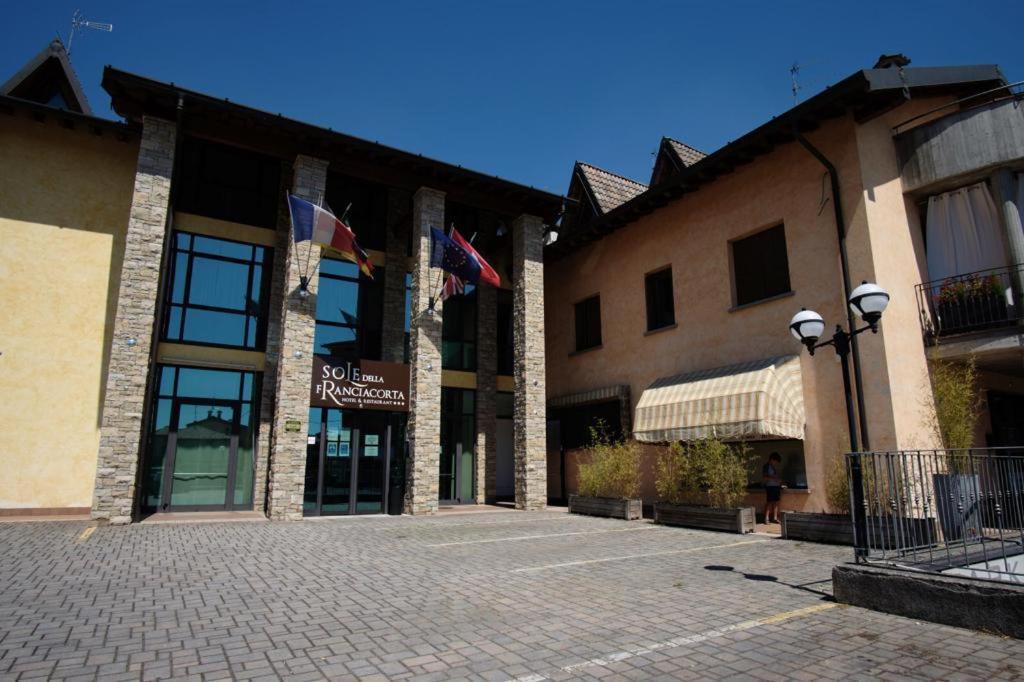 Sole Della Franciacorta - Hotel & Restaurant Capriolo Exterior foto